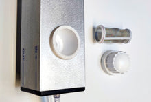 Carica l'immagine nel visualizzatore di Gallery, Comoda pompa per svuotaggio drenaggi o travasi in genere, comprensiva di alimentatore. Filtro estraibile per una lunga durata e facilità di pulizia.