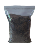 Load image into Gallery viewer, Per la sua capacità di trattenere contemporaneamente forti quantità di aria e di acqua, questa torba è ideale per migliorare tutti i tipi di terreno e per costituire nel suolo una riserva di humus di lunga durata. Si tratta di un prodotto particolarmente pregiato, che garantisce ossigenazione alle radici ed evita i ristagni idrici, ottimale per mantenere una struttura del substrato stabile nel tempo.